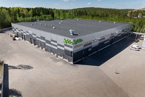 Tytäryhtiömme Syklo avaa Suomen suurimman muovinkierrätyslaitoksen ovet Hyvinkään kiertotalouskeskittymään 9.9.2026 – kattaa myös uudenlaisen biokomposiittituotannon